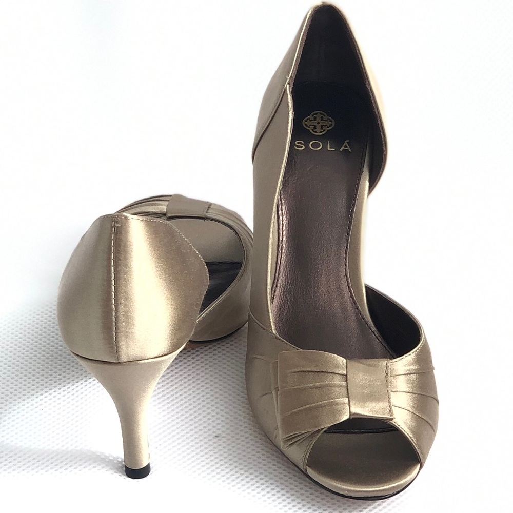 Isola Womens Peep Toe Twine Metallic/Satin